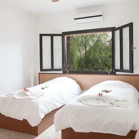 Balci Plaza Hotel And Balci Plaza Guest Bungalows Karpaz Peninsula Selenias エクステリア 写真