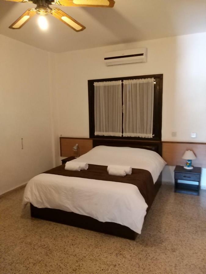 Balci Plaza Hotel And Balci Plaza Guest Bungalows Karpaz Peninsula Selenias エクステリア 写真