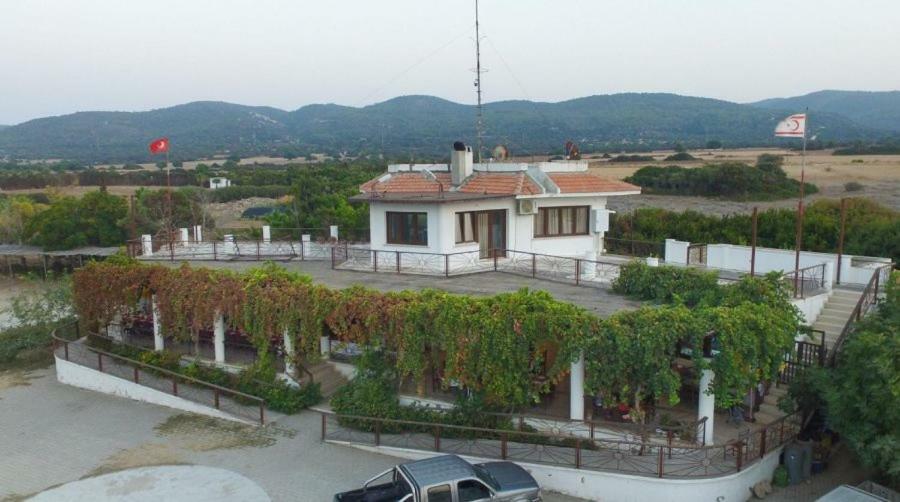 Balci Plaza Hotel And Balci Plaza Guest Bungalows Karpaz Peninsula Selenias エクステリア 写真